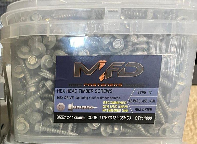 MAZ hex head Type 17 screws 12-11 × 35mm, box of 1000 (image: MAZ Fasteners Direct, Eastland-supplied)